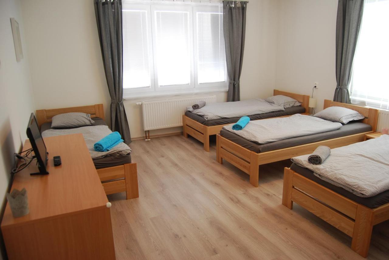 Penzion Na Rozcestí Svatoborice Exterior foto